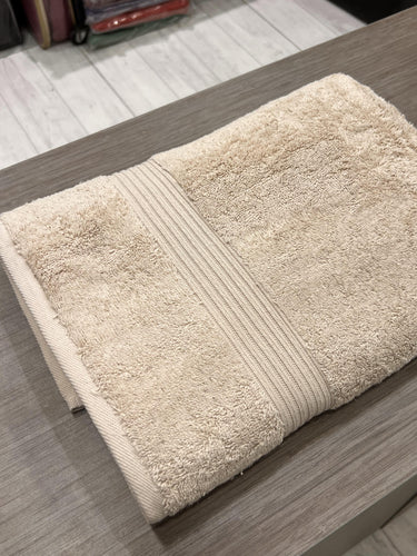 Luxurious Absorbent Bath Towel with Textured Stripes - 70x140