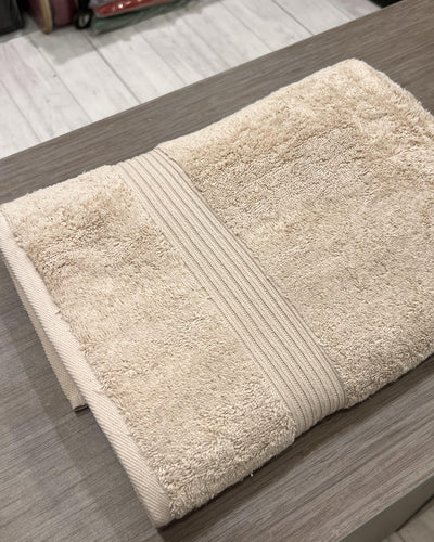 Luxurious Absorbent Bath Towel with Textured Stripes - 70x140