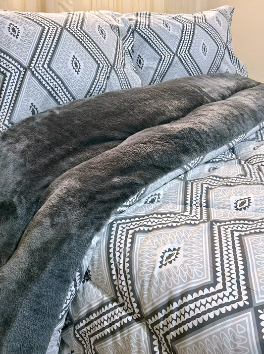 Dual-Faced Fur X Cotton Quilt Set (Model 2)