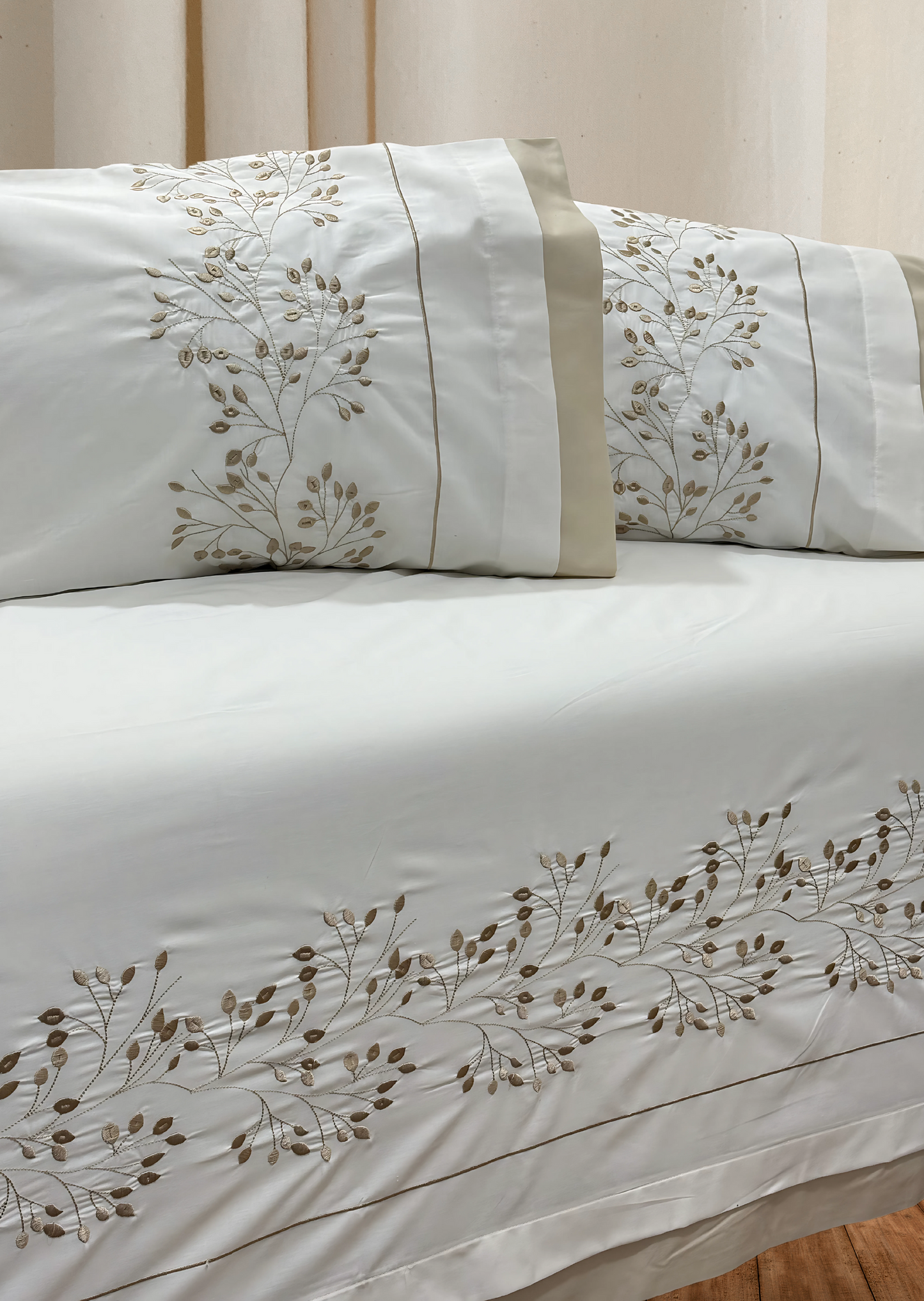 PolyCotton Embroidered Bed Sheet Set (Model 4)