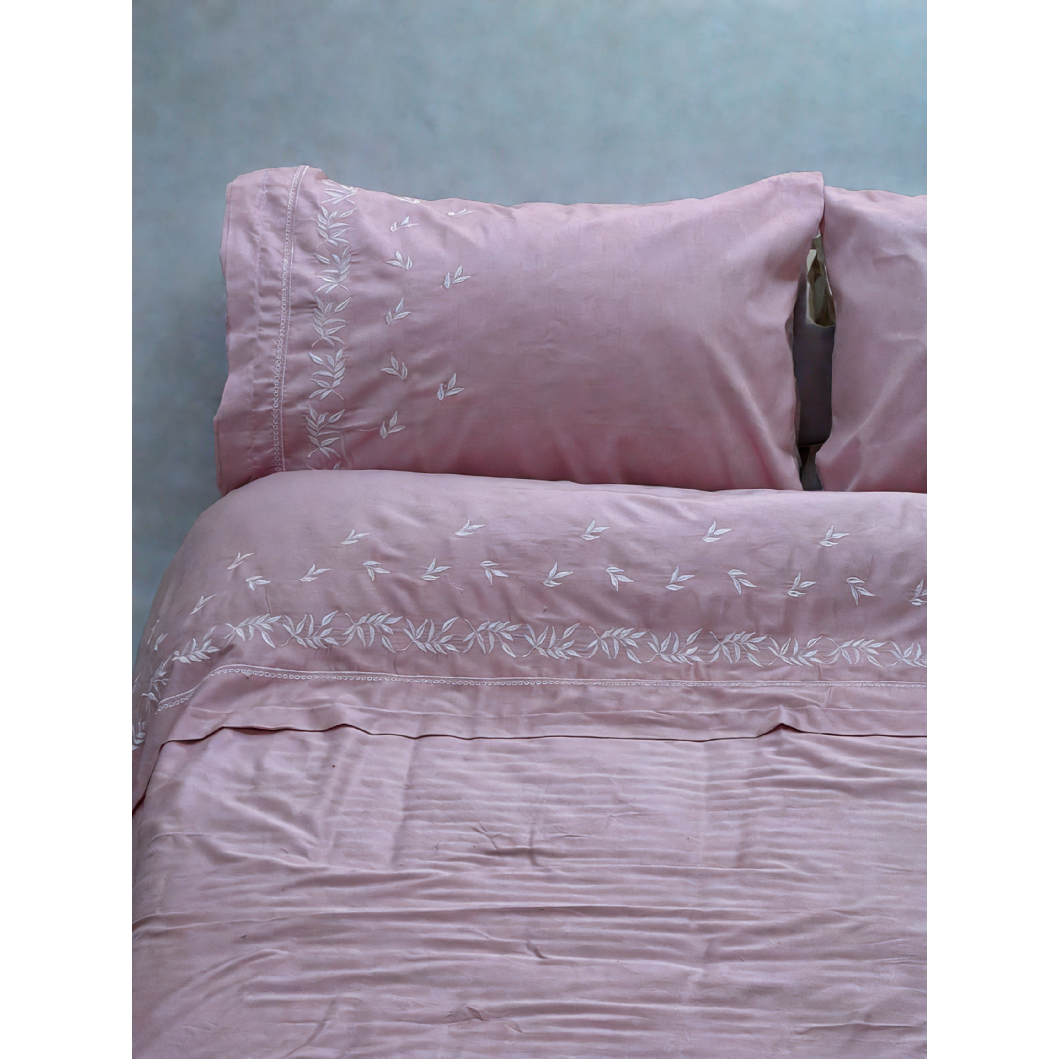 Leaves Embroidered Duvet Cover (Soft Cotton Satin)