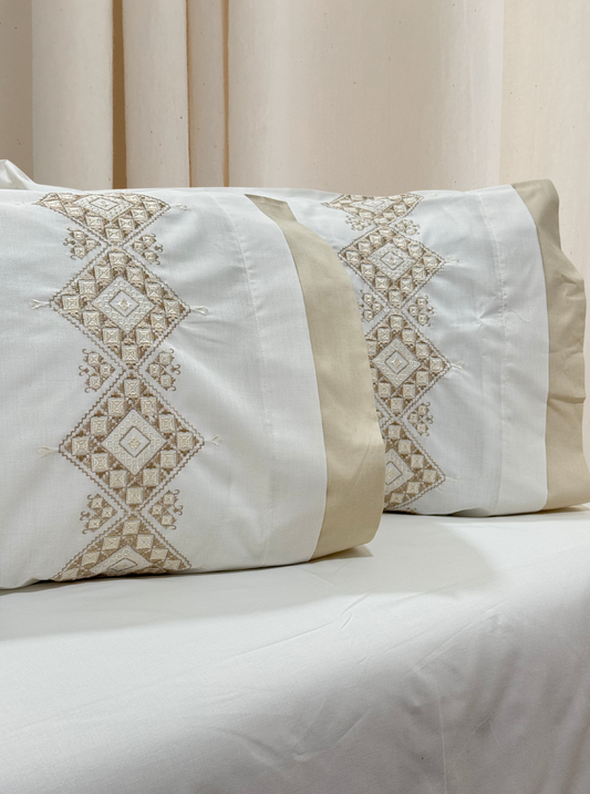 PolyCotton Embroidered Bed Sheet Set (Model 5)