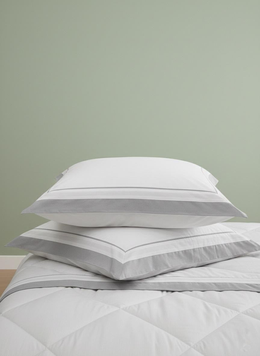 Embroidered Quilt Set ( Model 3 )