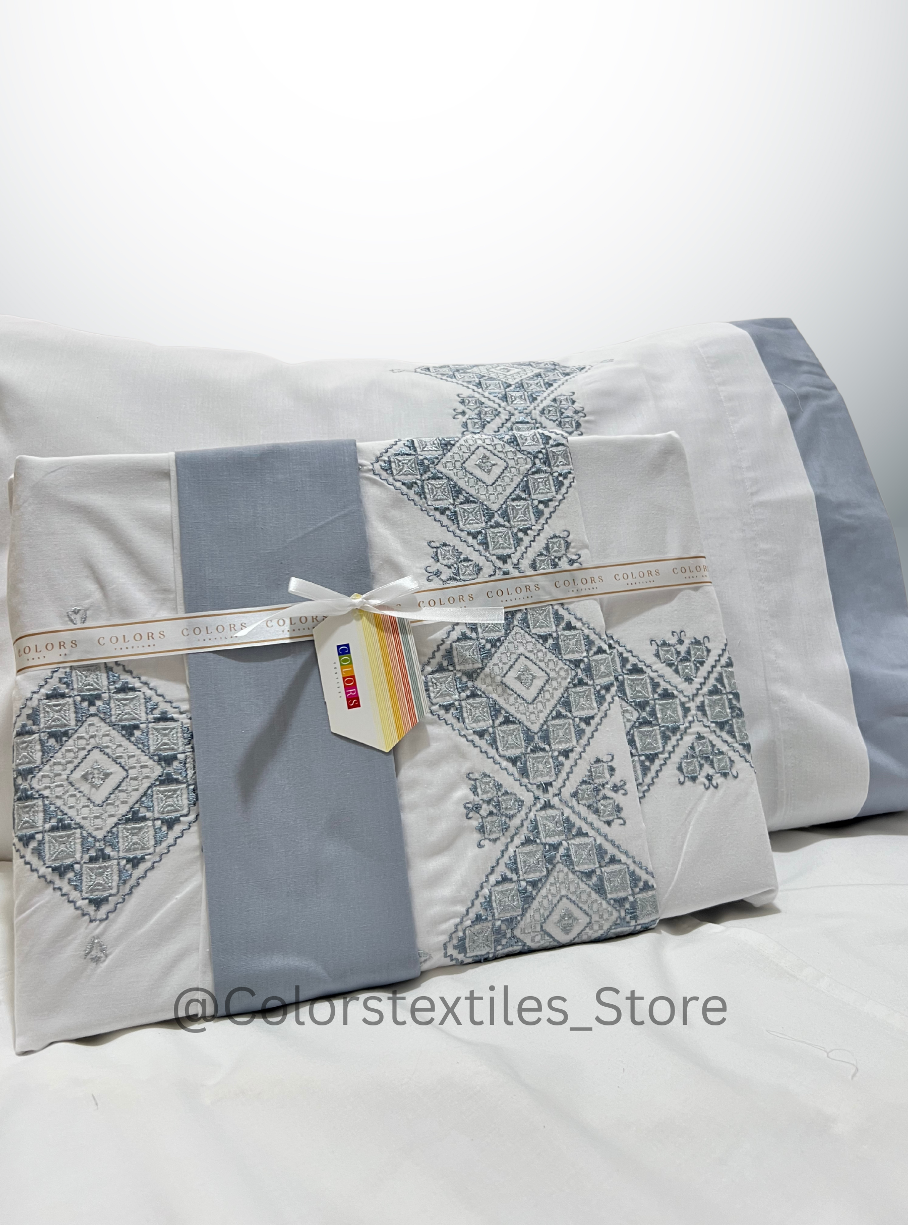 PolyCotton Embroidered Bed Sheet Set (Model 17).