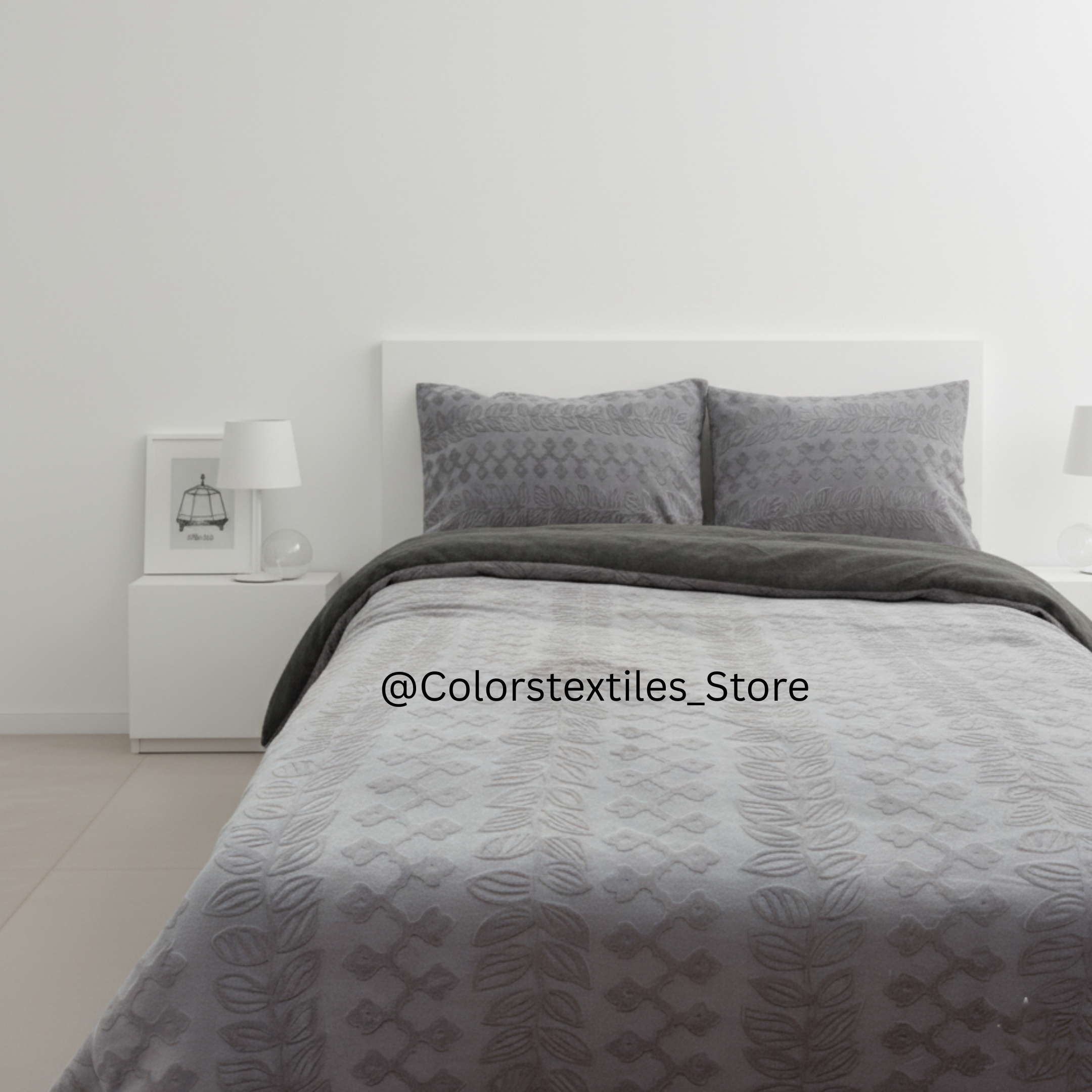 Fur Quilt with Prominent Leaves Design