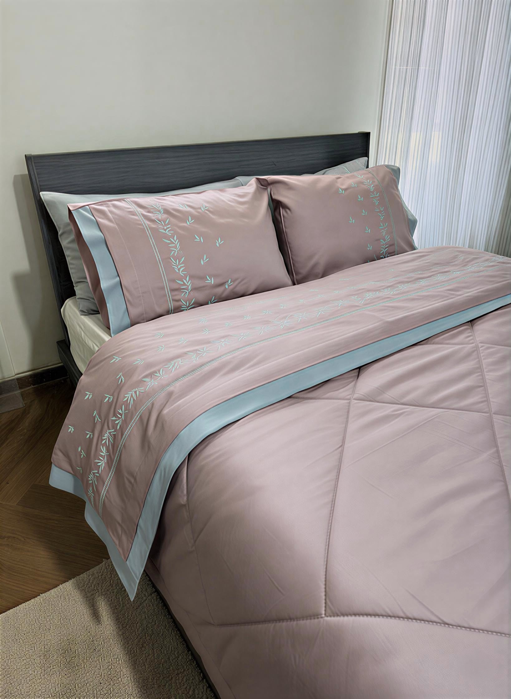 Leaf Embroidered Quilt Set (Soft Cotton Satin)