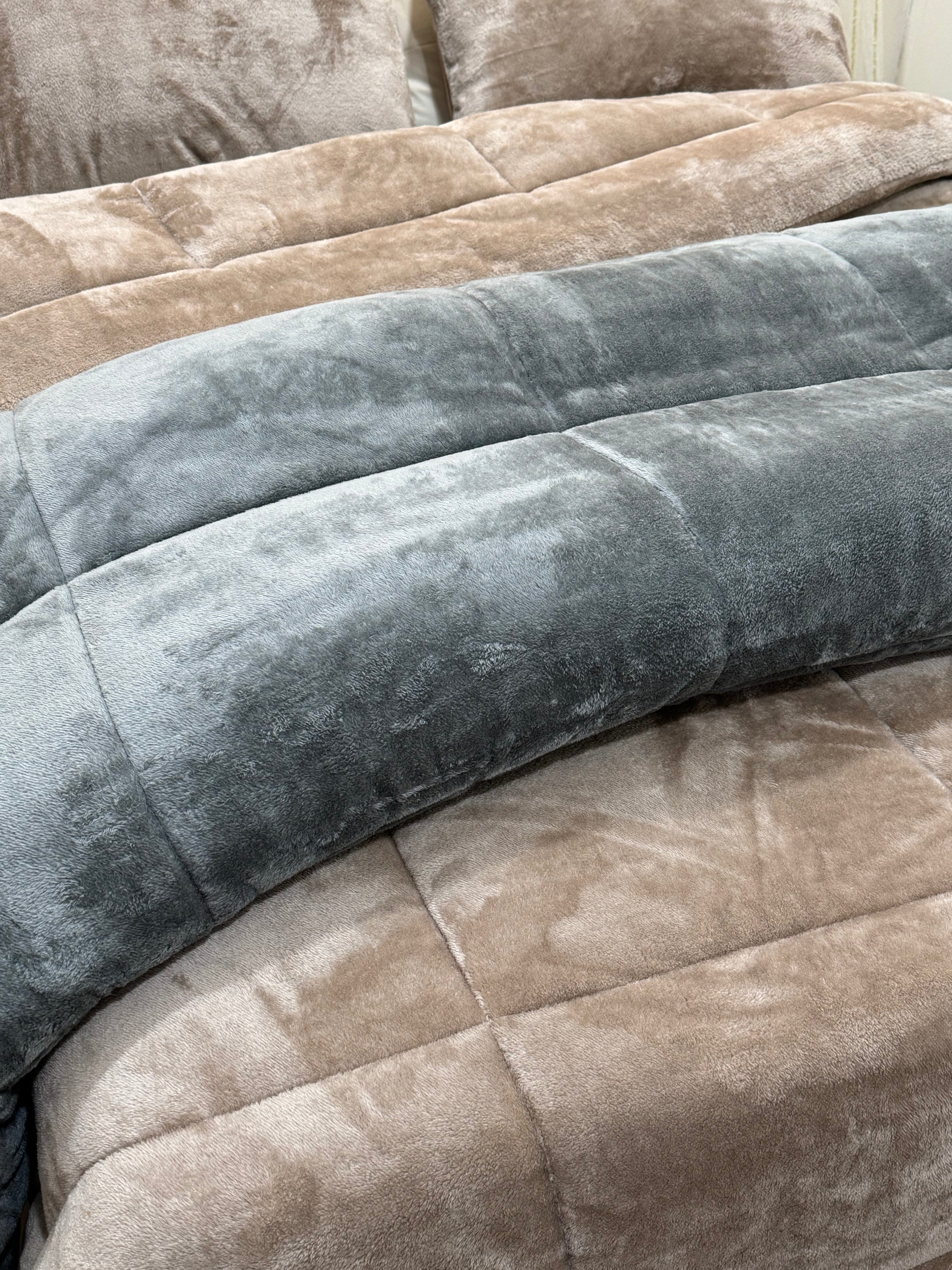 Double-Faced Fur Quilt Set