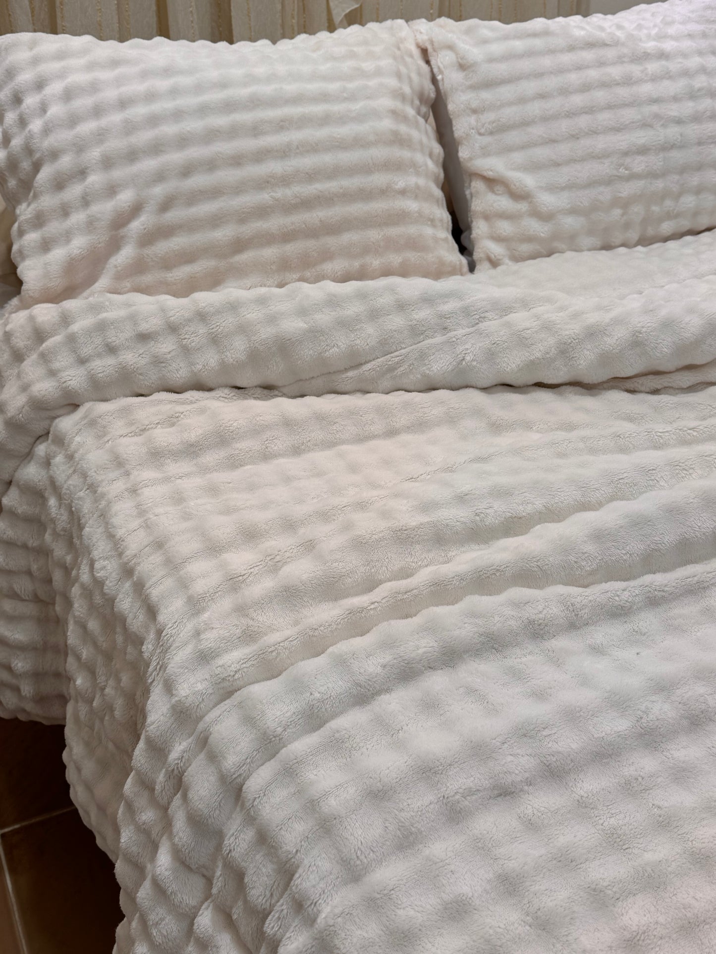 Super Soft Fluffy Quilt set