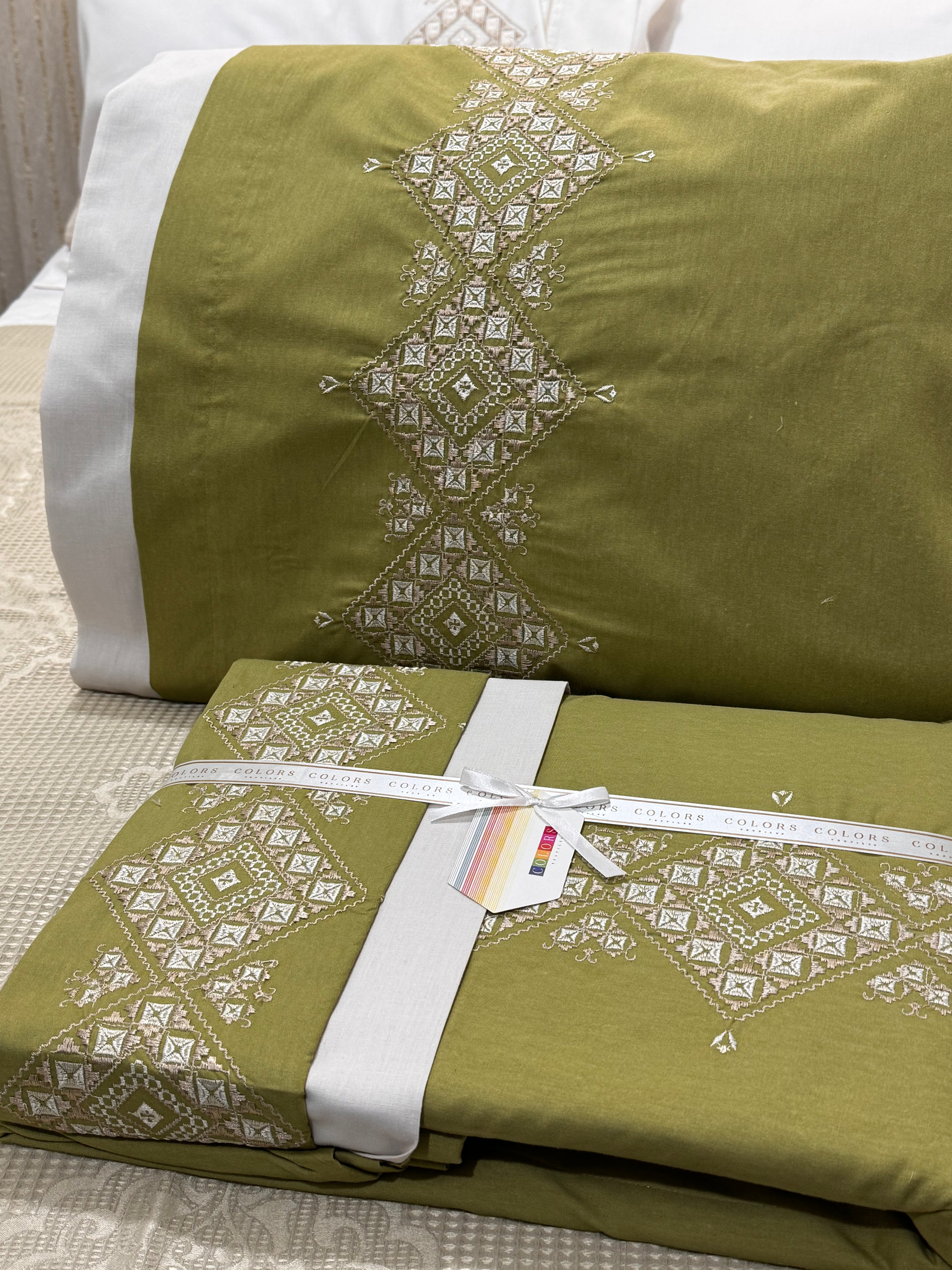 PolyCotton Embroidered Bed Sheet Set (Model 10)