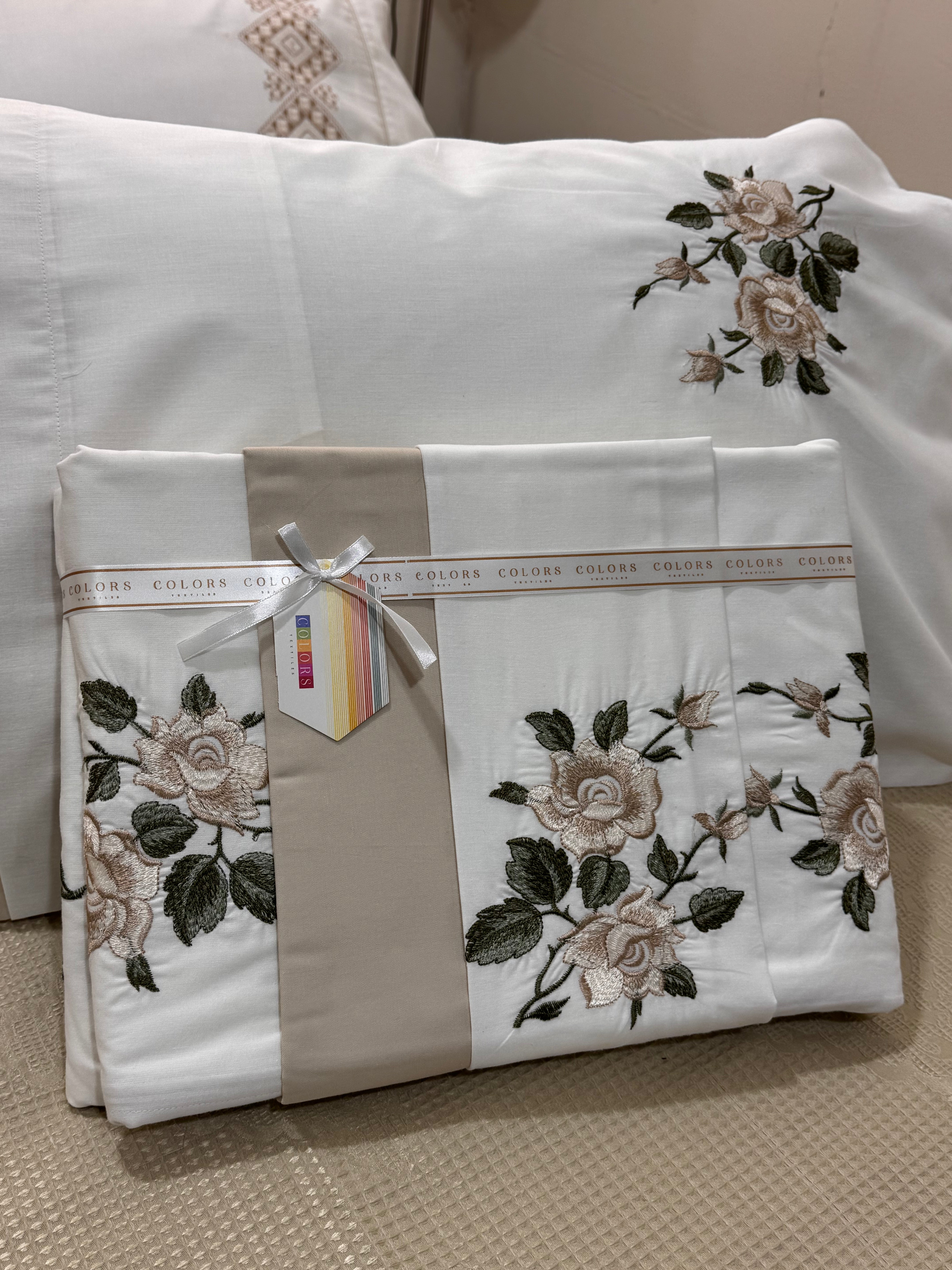 PolyCotton Embroidered Bed Sheet Set (Model 8)