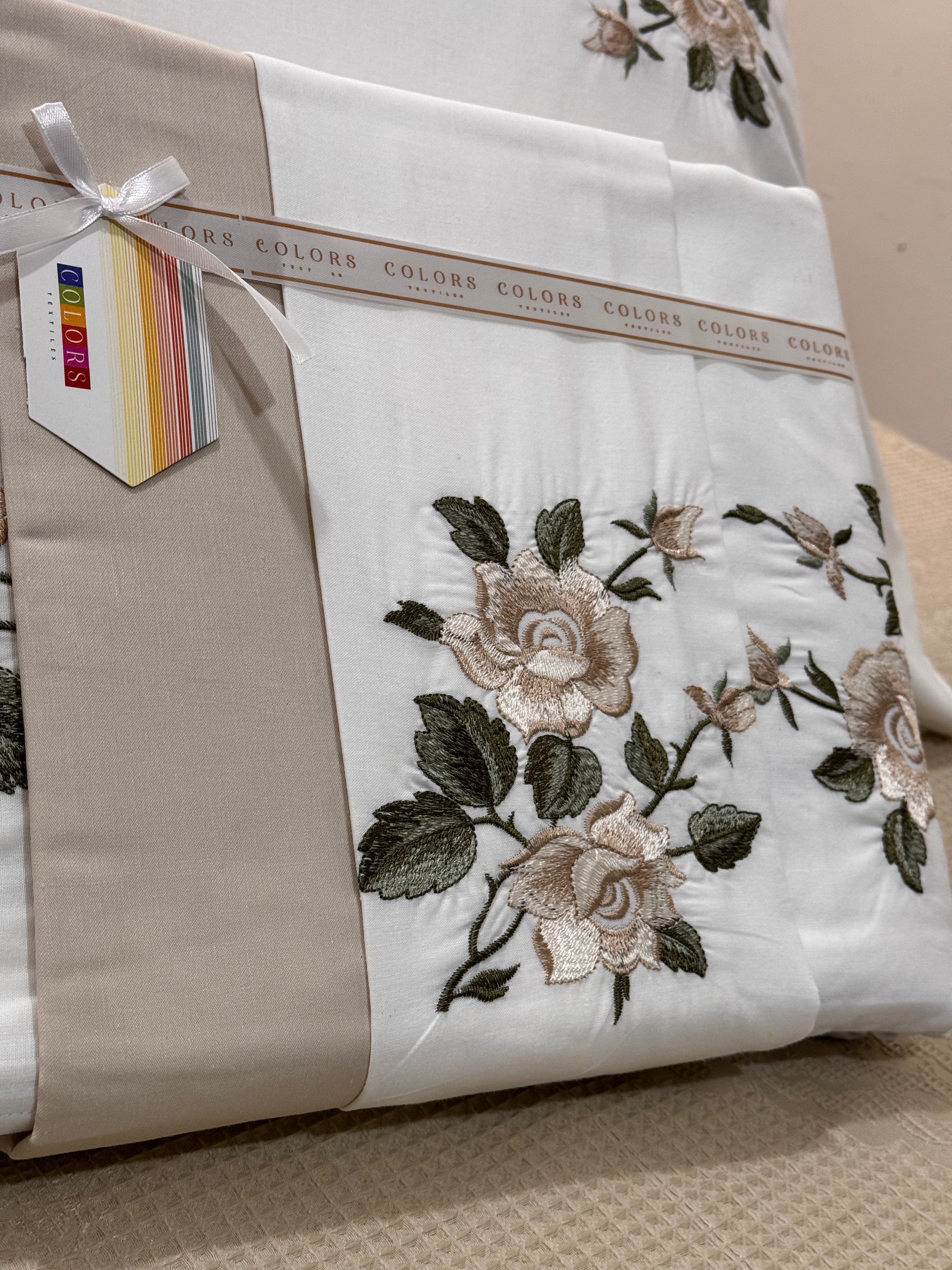 PolyCotton Embroidered Bed Sheet Set (Model 8)