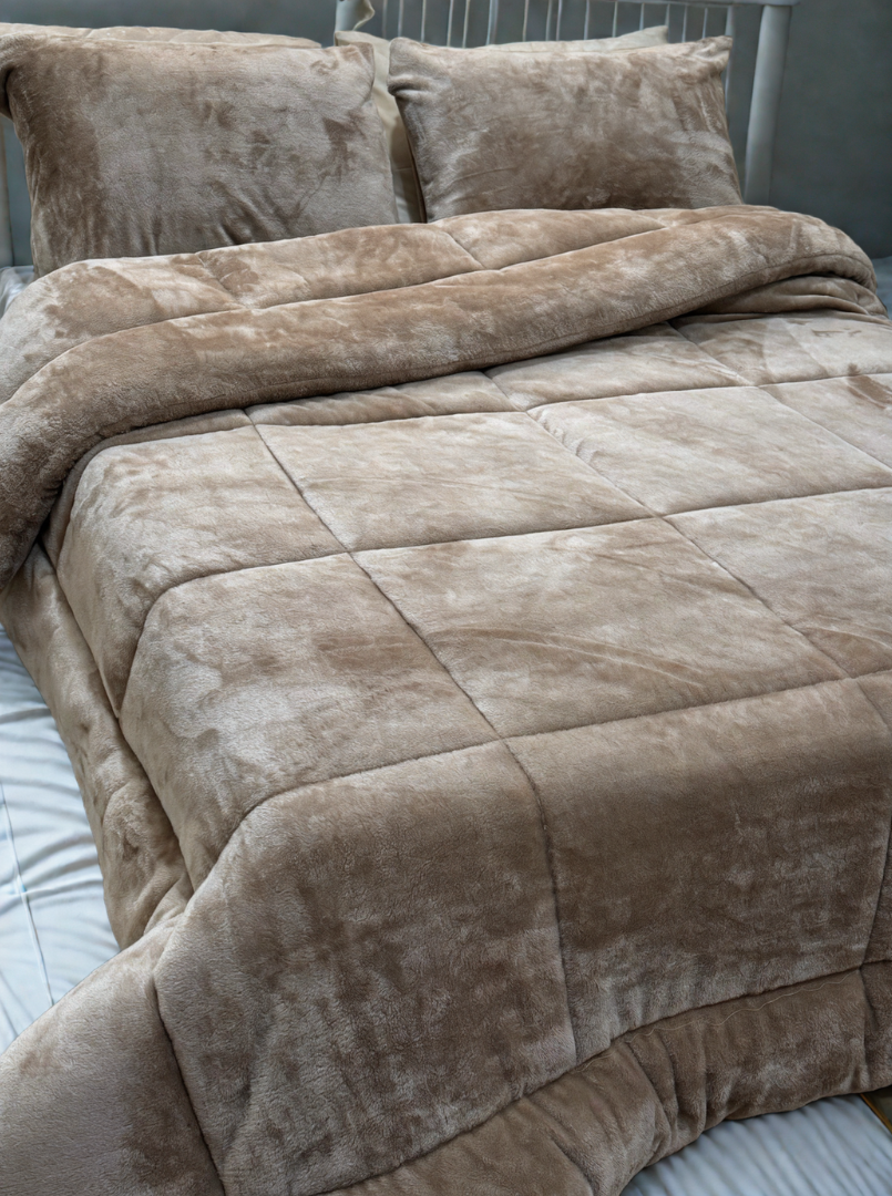 Double-Faced Fur Quilt Set