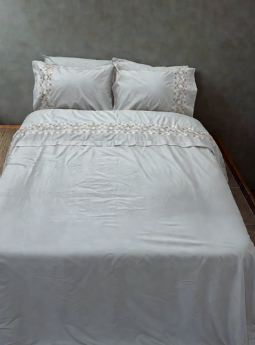 Circles Embroidered Duvet Cover (Soft Cotton Satin)
