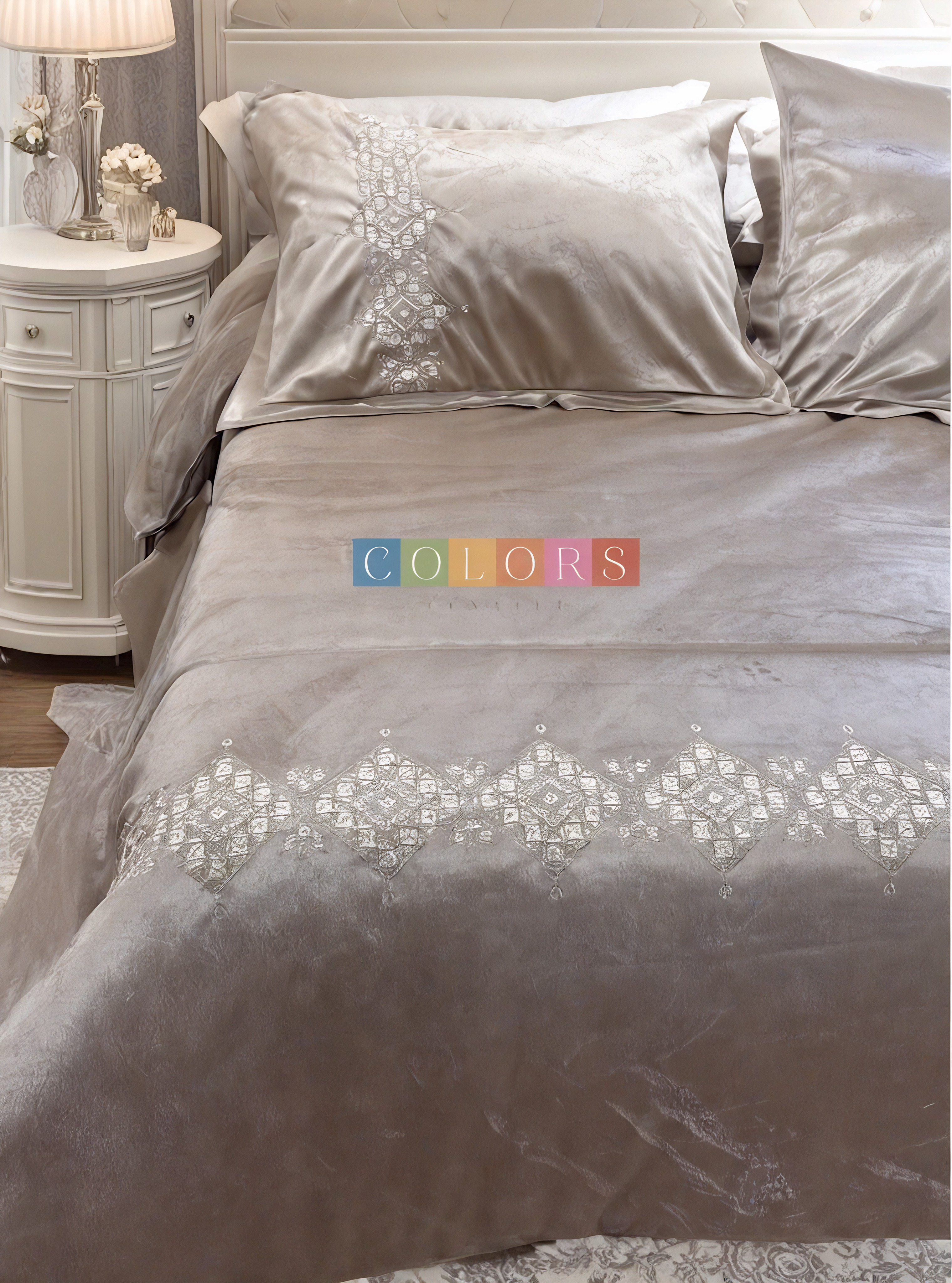Embroidered Qatifa Quilt Set (Model 2)