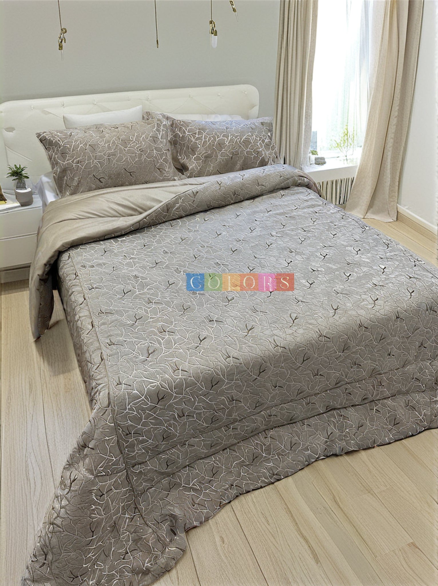 luxurious Classic Quilt Set ( Channel Fabric )